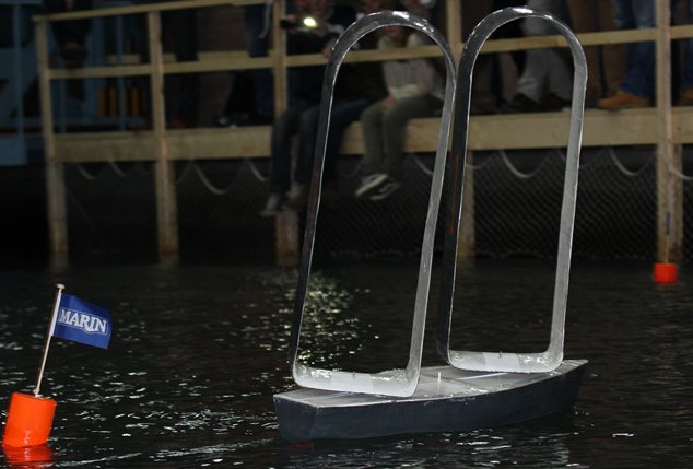 Snelst varende studenten modelzeilboot (video)