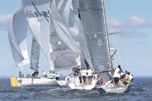 Bach Yachting Race Team