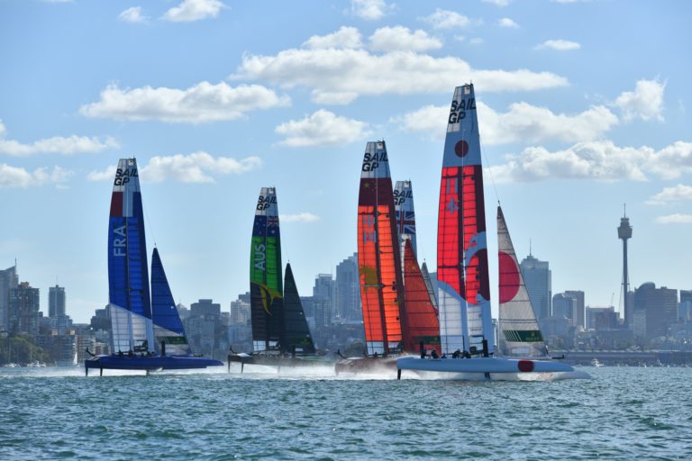 SailGP: Formule 1 van het zeilen van start