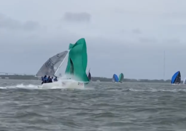 PATSBOEM! Mast weg (video)