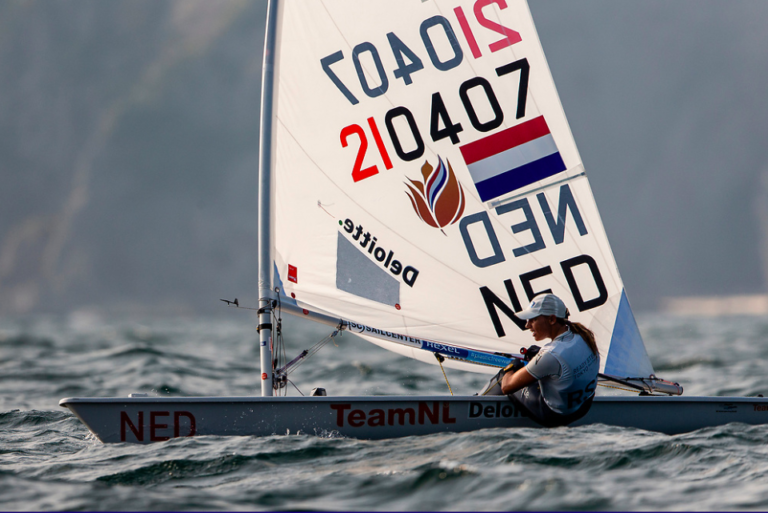 WK Laser Radial: Marit Bouwmeester wint goud en Maxime Jonker pakt zilver