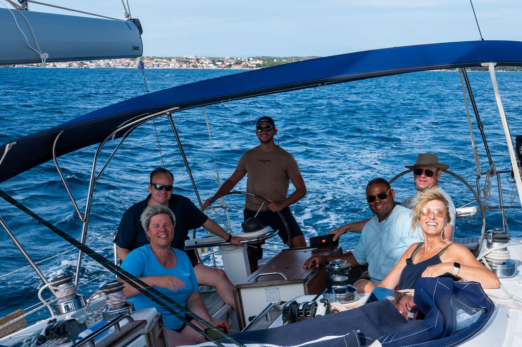 family sailing bij amorgos