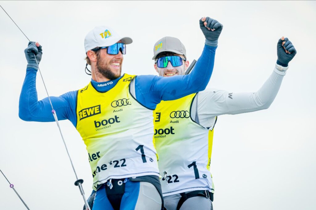 James Peters/Fynn Sterritt (GBR) winnen 49er klassement tijdens Kieler Woche