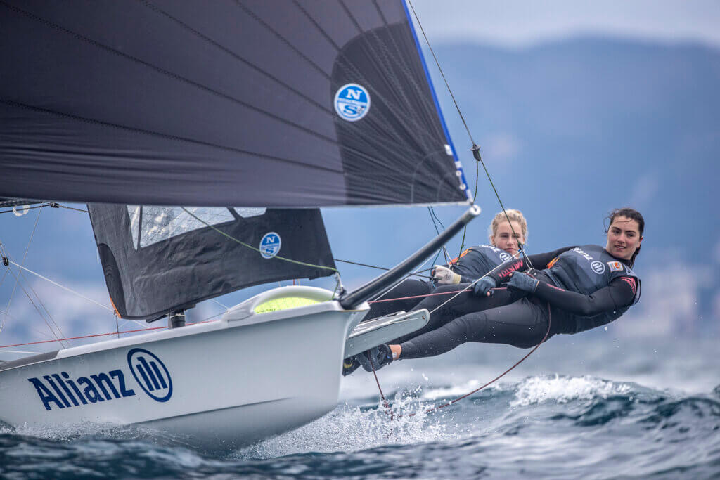 Odile van Aanholt en Annette Duetz zijn in het Deense Aarhus Europees kampioen 49erFX geworden. Foto: Sander van der Borch