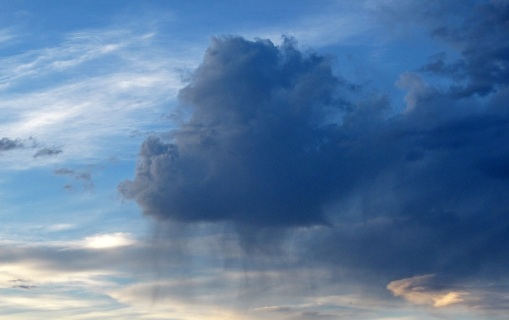 Cumulonimbus virga