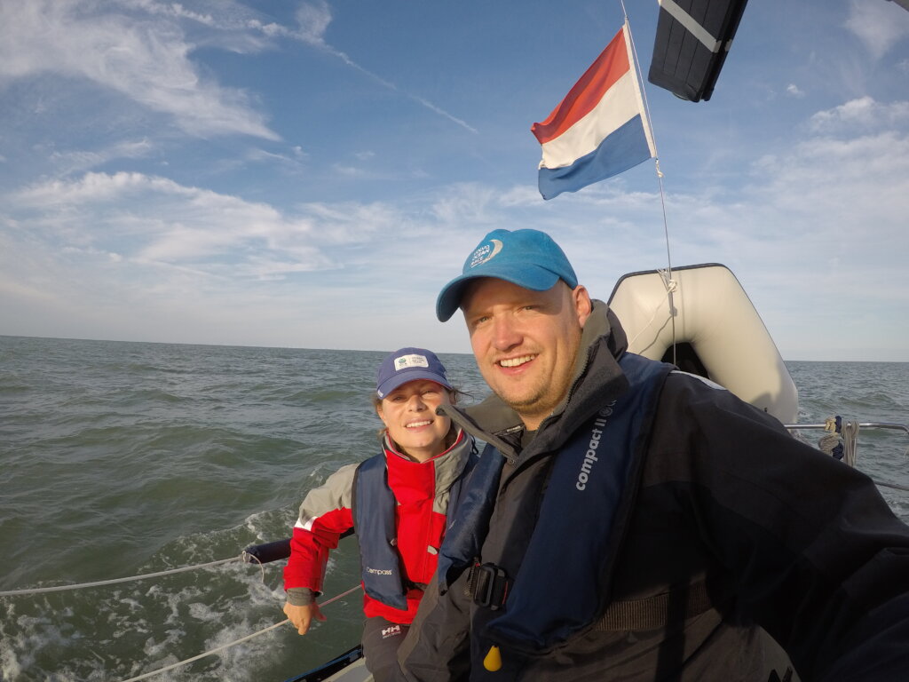 Niels en Greetje op hun derde boot samen